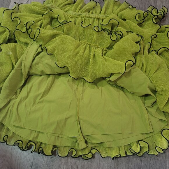 By Egreis NWT Ruffle Off-The-Shoulder romper Chartreuse Green whimsical Small - Picture 4 of 7